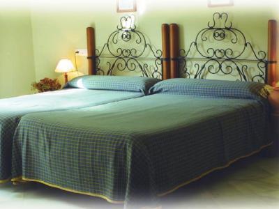 Hotel La Enrea Montefrio Bagian luar foto