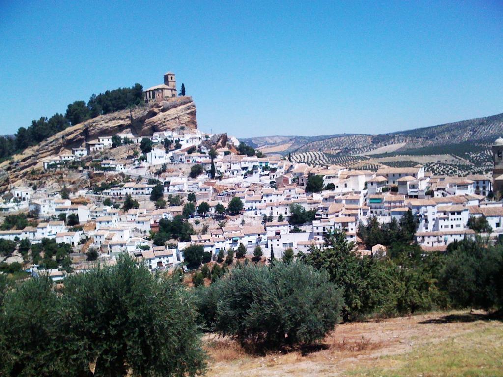 Hotel La Enrea Montefrio Bagian luar foto